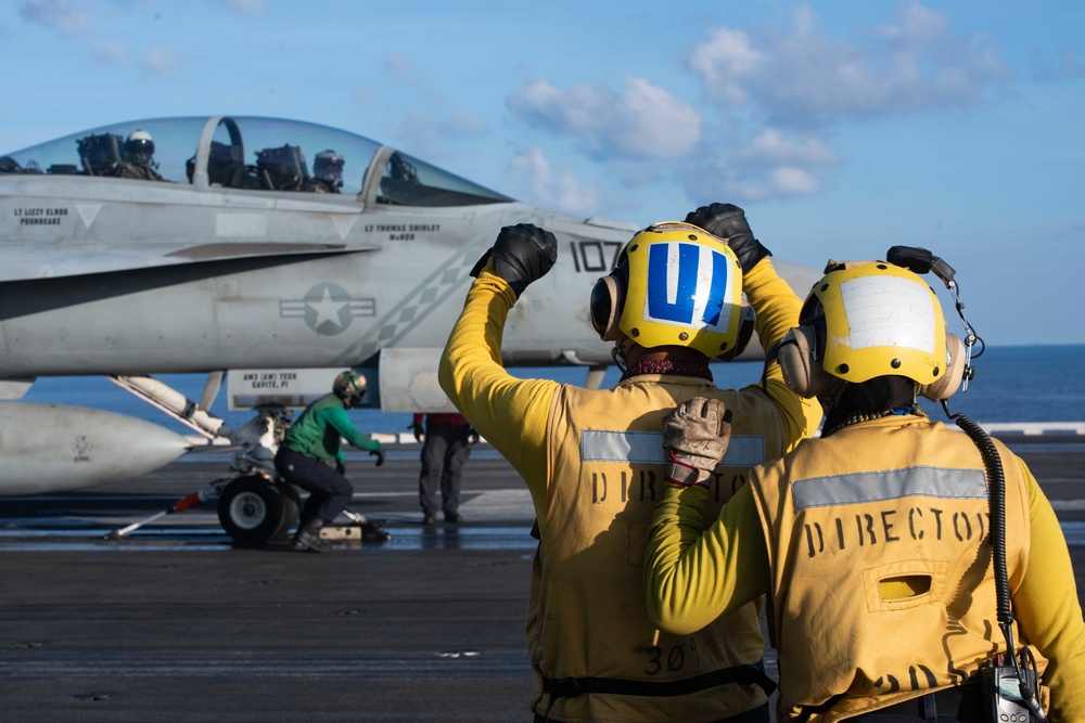 USS Ronald Reagan (CVN 76) Flight Operations