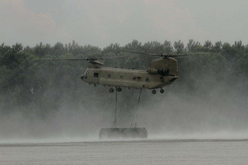 Chinook releases sling load into Danube River, Romania