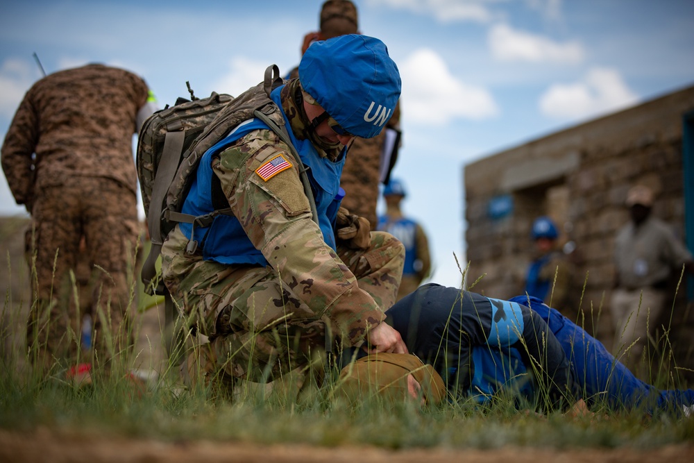 U.S., Fijian soldiers participate in cordon, search training