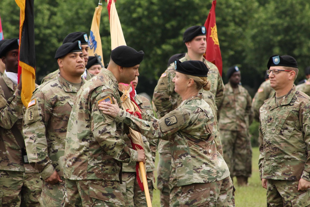 The 18th CSSB bids farewell to one commander and welcomes another