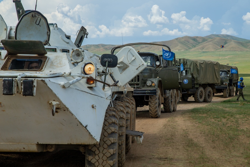 Mongolian, Malaysian Armed Forces train in convoy escort