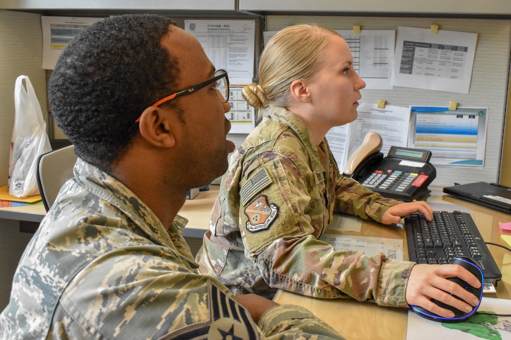 134th ARW finance personnel trains on TDY