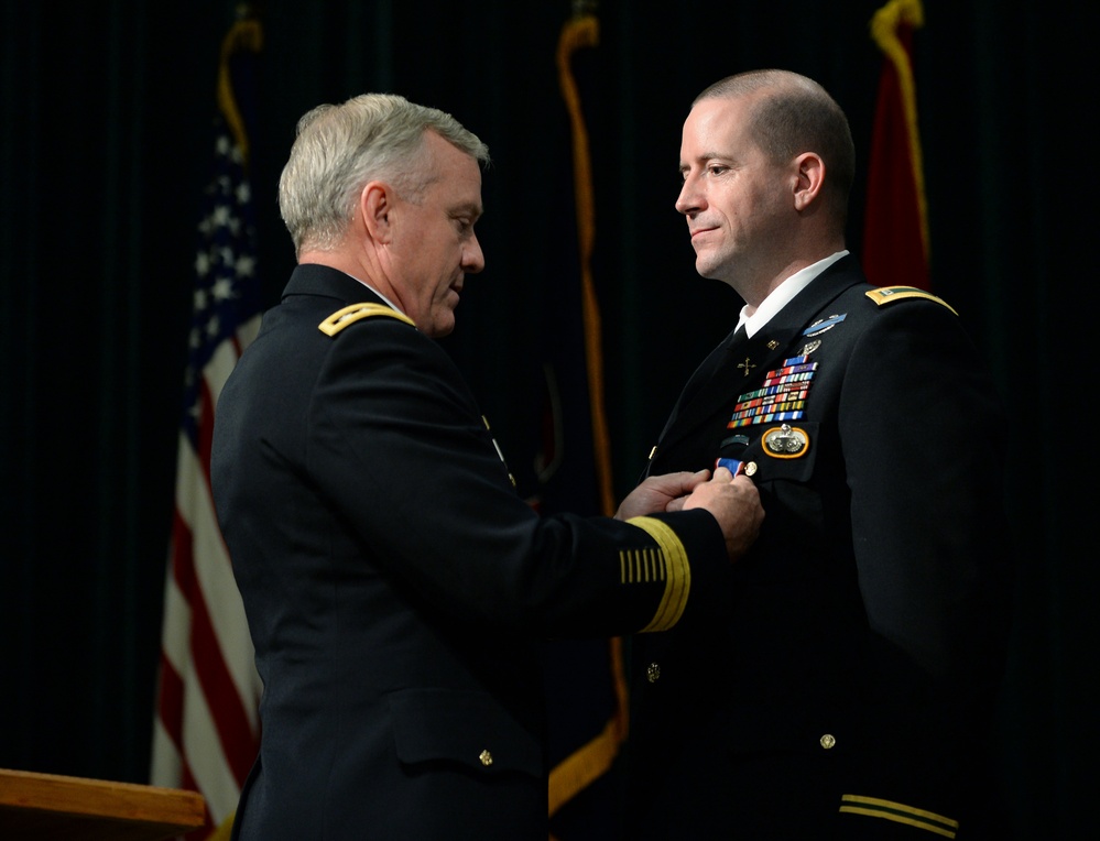 Green Beret Receives Distinguished Service Cross