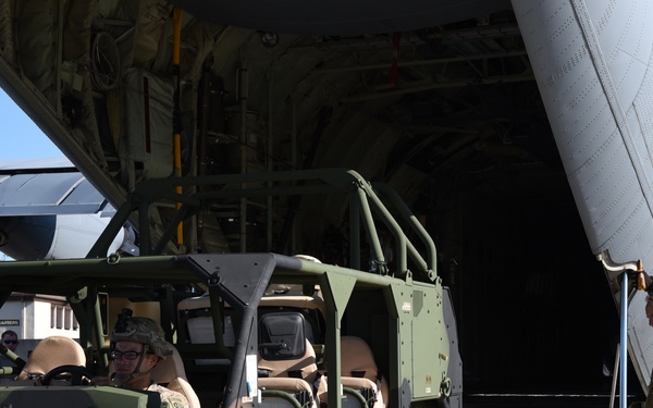 815th Airlift Squadron delivers during Swift Response 19