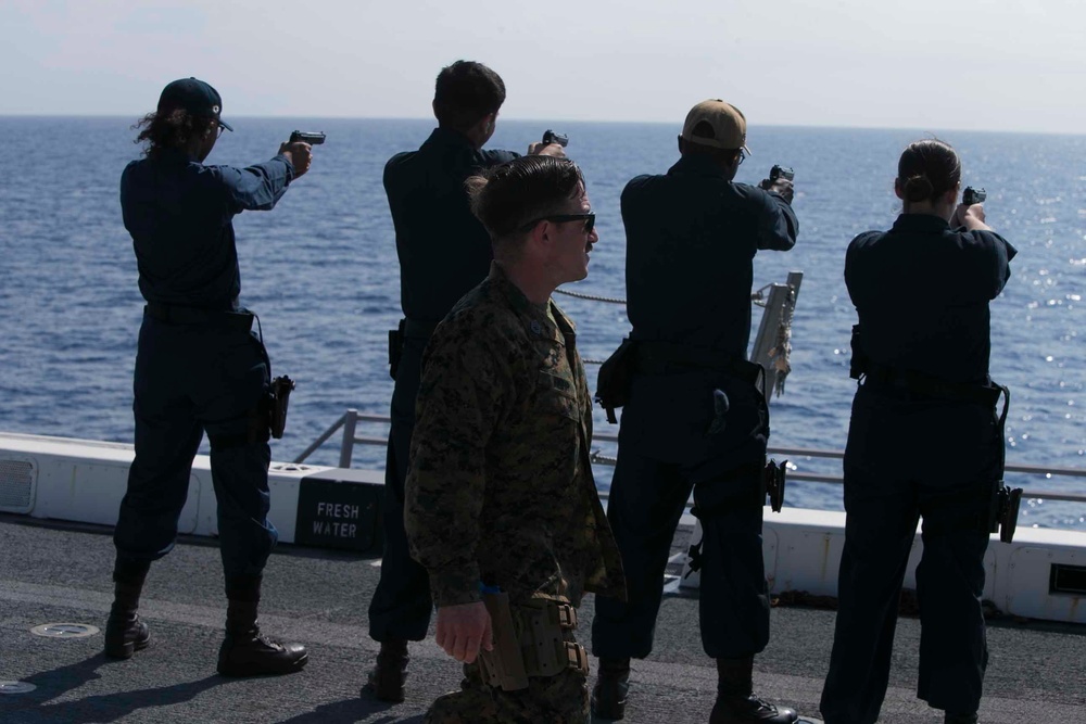 2/1 Marines, Sailors conduct live-fire range aboard USS Green Bay
