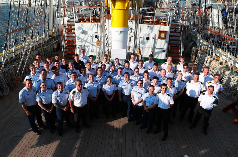 CGC Eagle visits Mircea