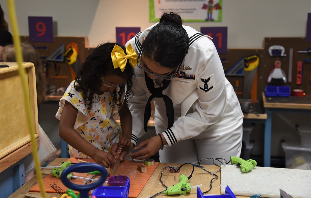 Quad Cities Navy Week Visits The Learning Campus