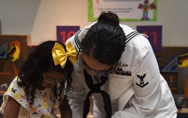 Quad Cities Navy Week Visits The Learning Campus