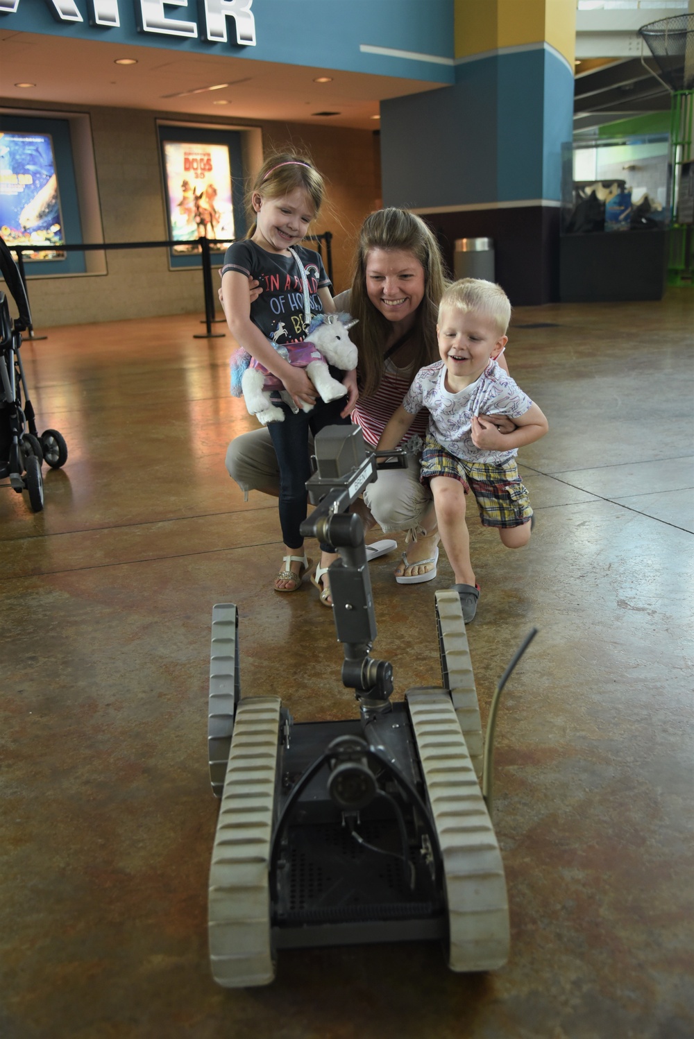 Quad Cities Navy Week Visits the Putnam Museum