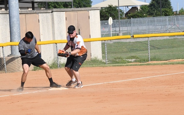Gunfighter softball team defeats competitors six-inning game