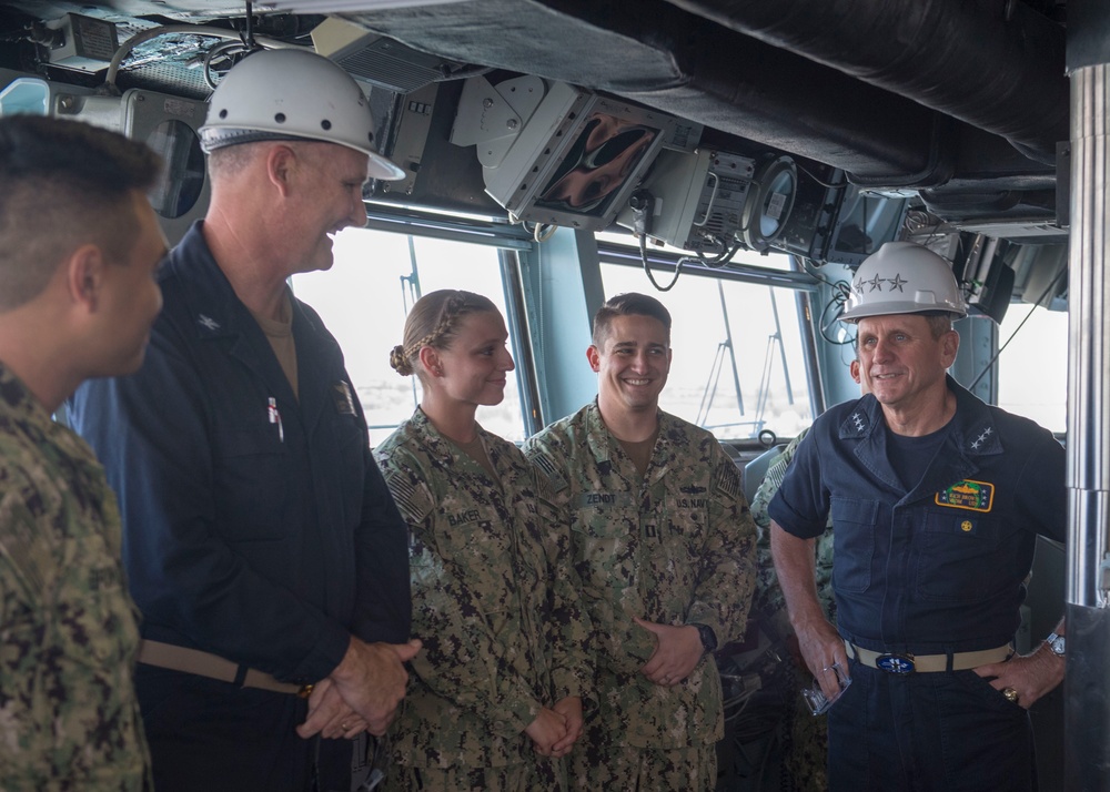 Commander, Naval Surface Force, U.S. Pacific Fleet Visits USS Makin Island