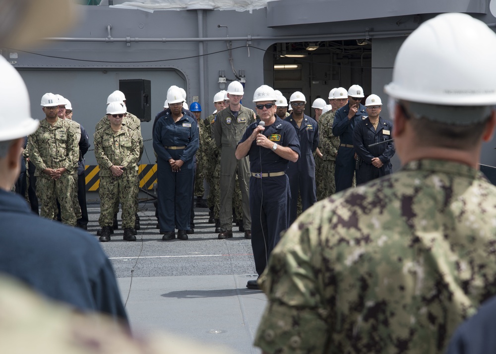 Commander, Naval Surface Force, U.S. Pacific Fleet Visits USS Makin Island