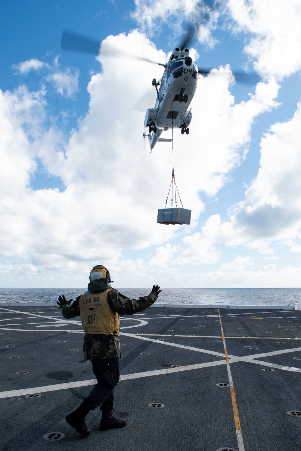 USS Green Bay (LPD 20) Replenishment-at-Sea