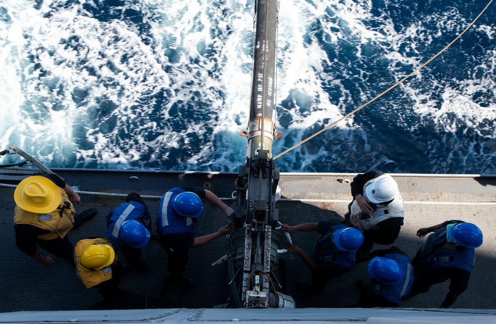 USS Green Bay (LPD 20) Replenishment-at-Sea