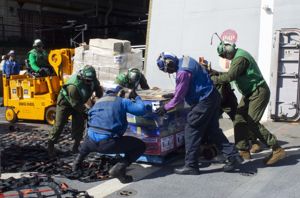 USS Green Bay (LPD 20) Replenishment-at-Sea