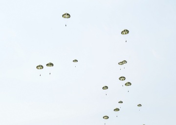 Dobbins, partner units drop Japanese paratroopers for Red Flag Alaska