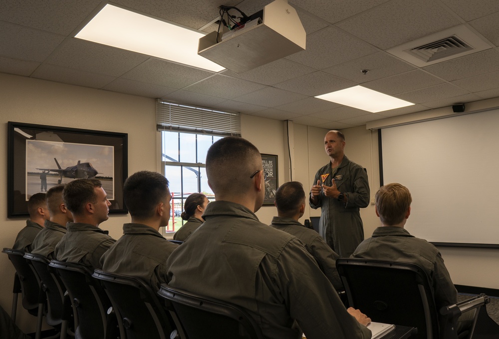 MATSG-22 Commanding Officer Colonel Bret Ritterby speaks to a 22-U class