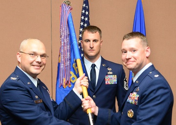 48th IS change of command