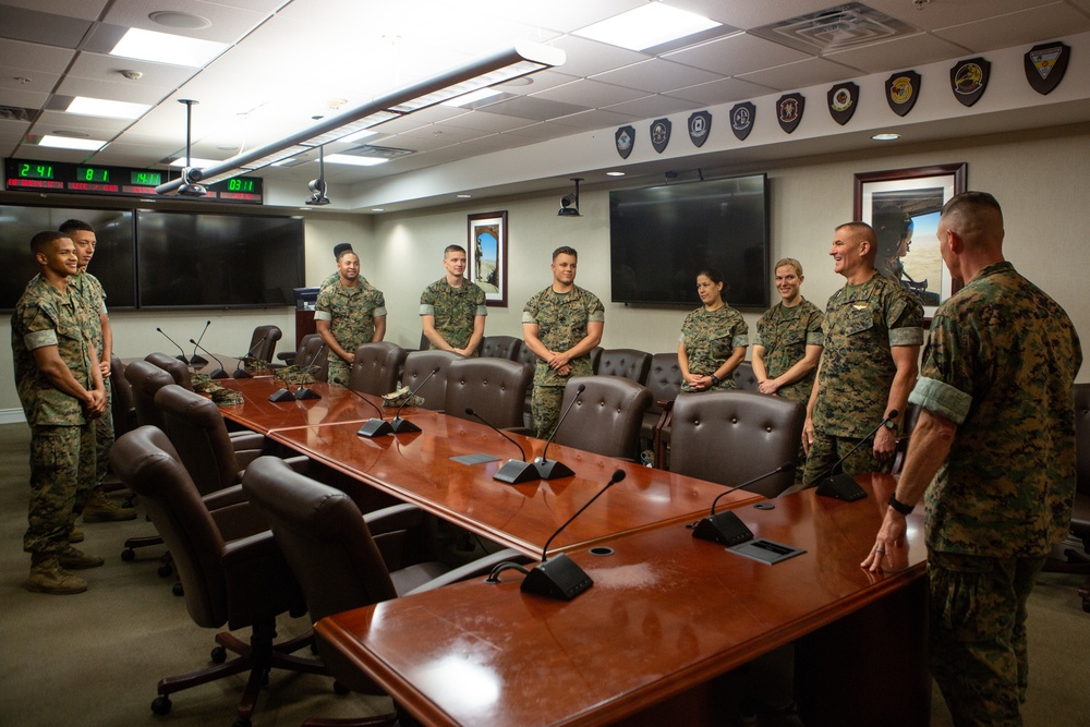 2nd MAW CG Awards FWNY 2019 Marine Corps Football Team Members