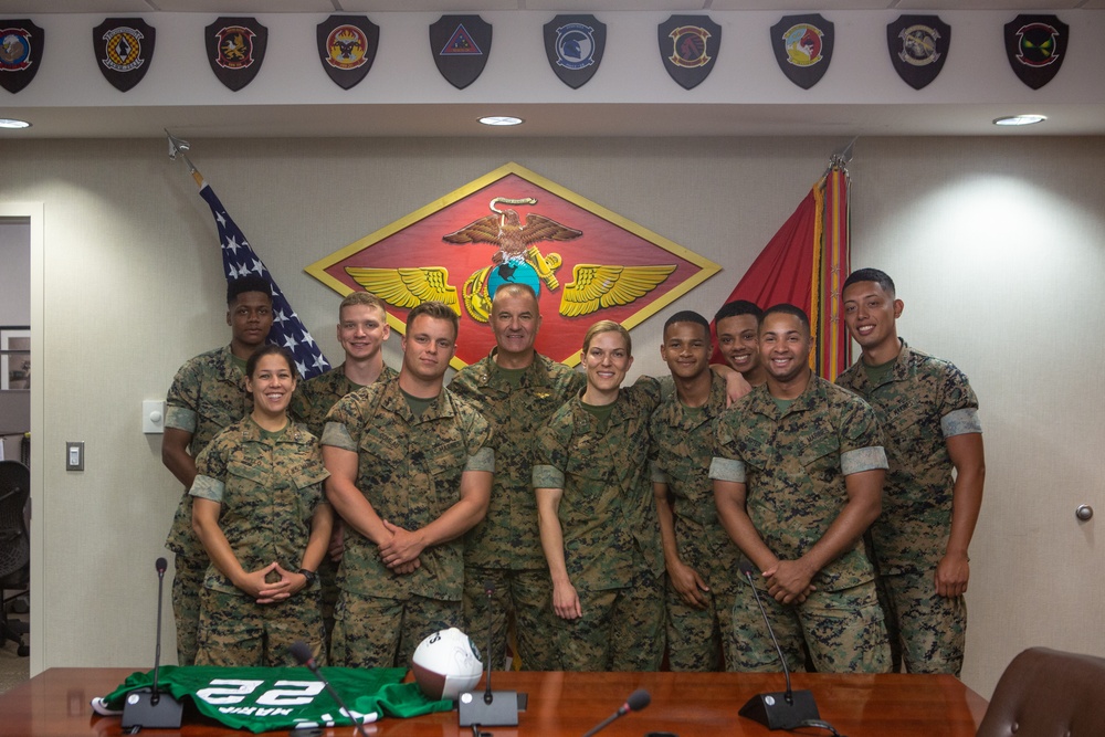 2nd MAW CG Awards FWNY 2019 Marine Corps Football Team Members