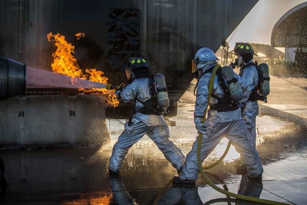 MCAS Yuma ARFF Marines Conduct Live-Burn Training