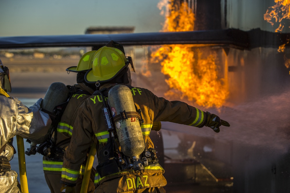 MCAS Yuma ARFF Marines Conduct Live-Burn Training