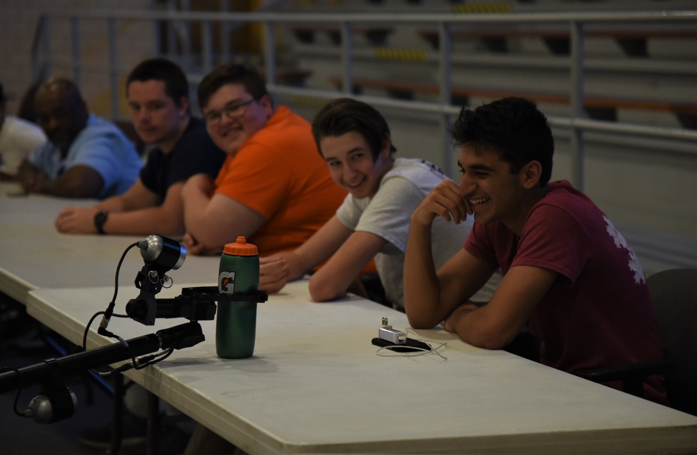 EODs Demonstrate Bomb Disposal Robots to Area Youth Interested in STEM during Navy Week Quad Cities