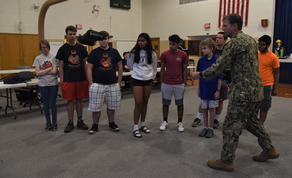 EODs Demonstrate Bomb Disposal Robots to Area Youth Interested in STEM during Navy Week Quad Cities