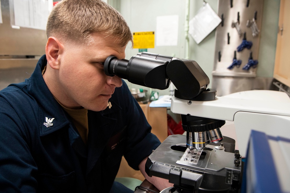 USS Green Bay (LPD 20) Medical