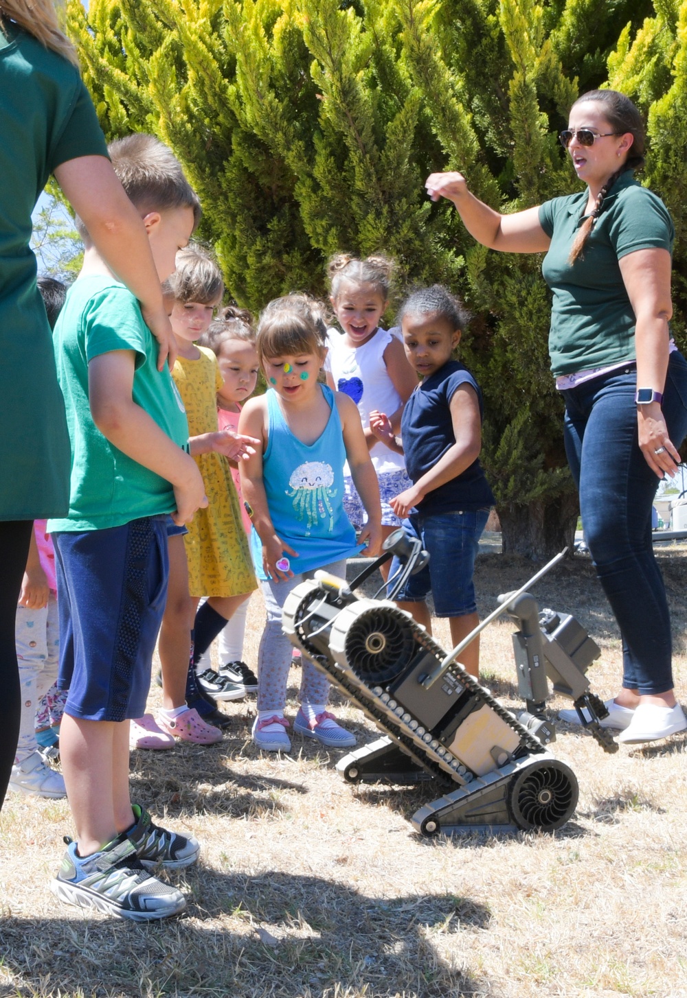 Naval Station Rota, Spain, holds transportation fair