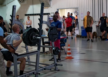 U.S. Army Soldiers compete in 1000 Pound Challenge
