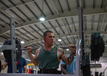 U.S. Army Soldiers compete in 1000 Pound Challenge