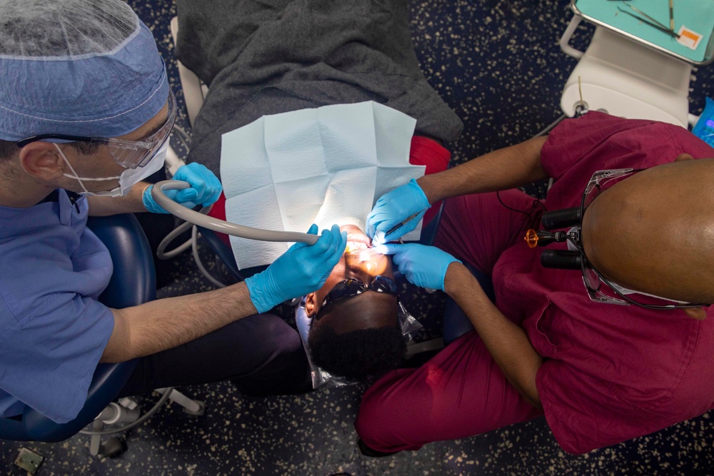 Filling in dental operating room