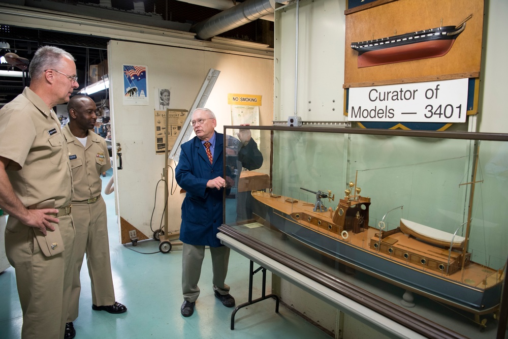 Rear Adm. Ver Hage visits Carderock