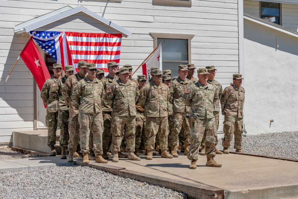 Major General Malanka Performs Re-Enlistment Ceremony