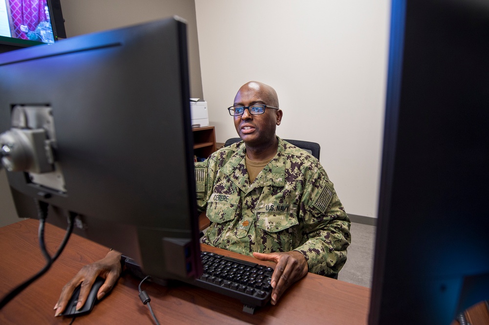 LCDR &quot;Kairo&quot; Cerere poses for Photos