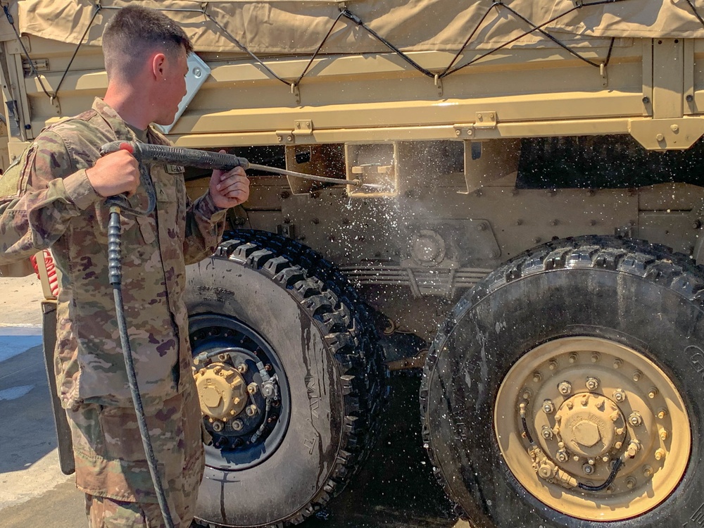 3-1 AHB Soldiers prepare vehicles for movement