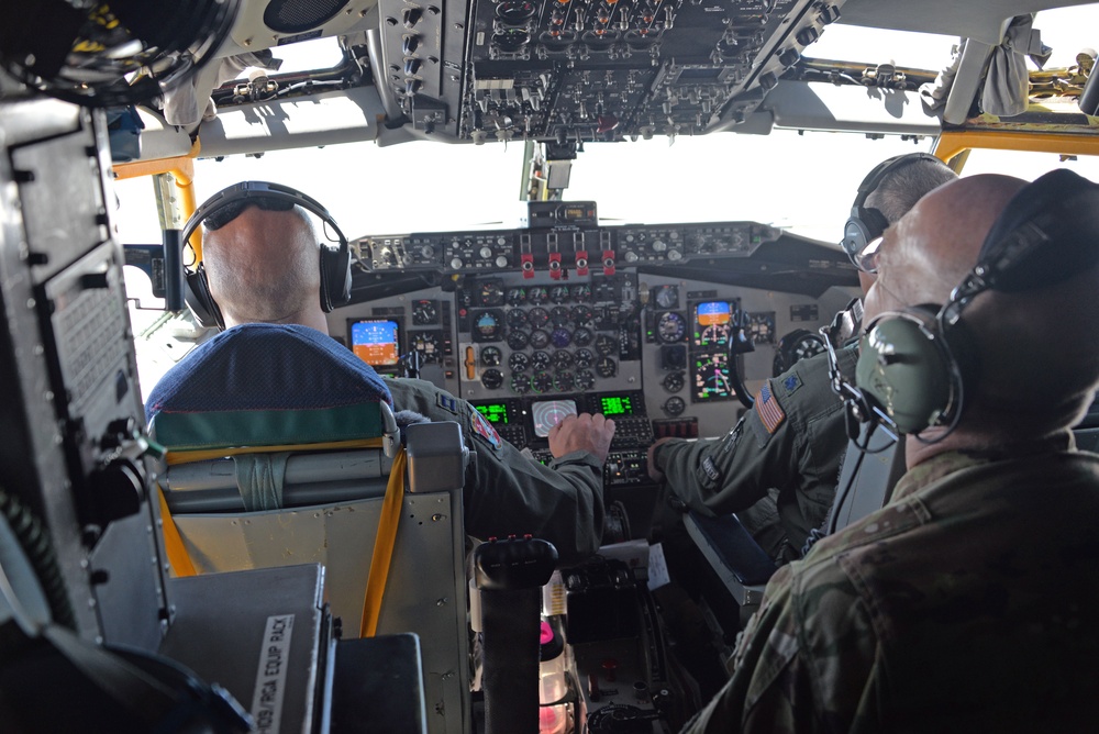 KC-135R Stratotanker conducts refueling training