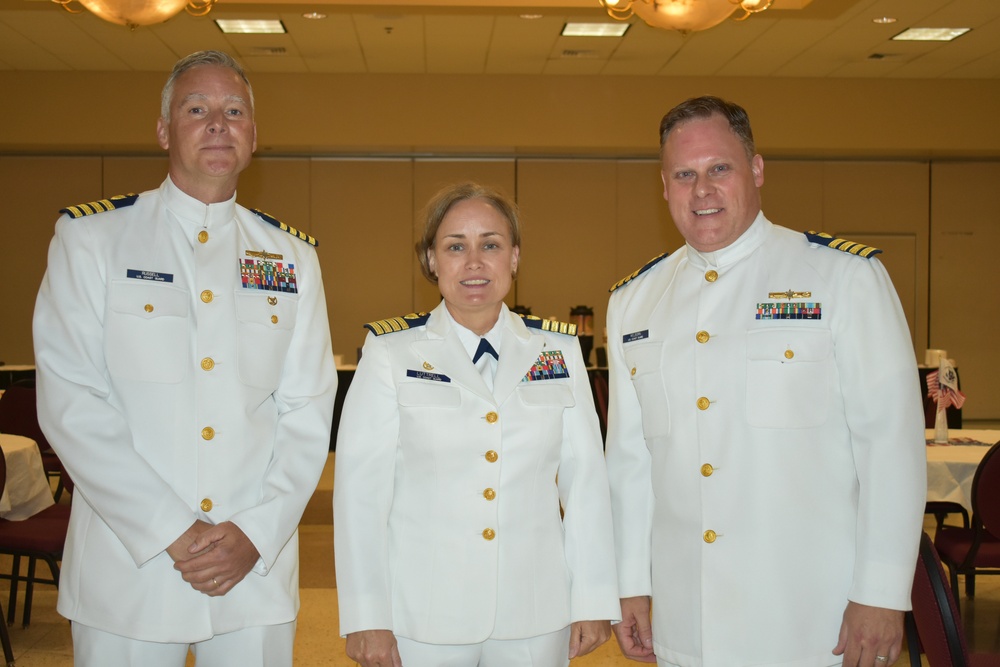 Coast Guard unit holds change of command ceremony in Houma, Louisiana