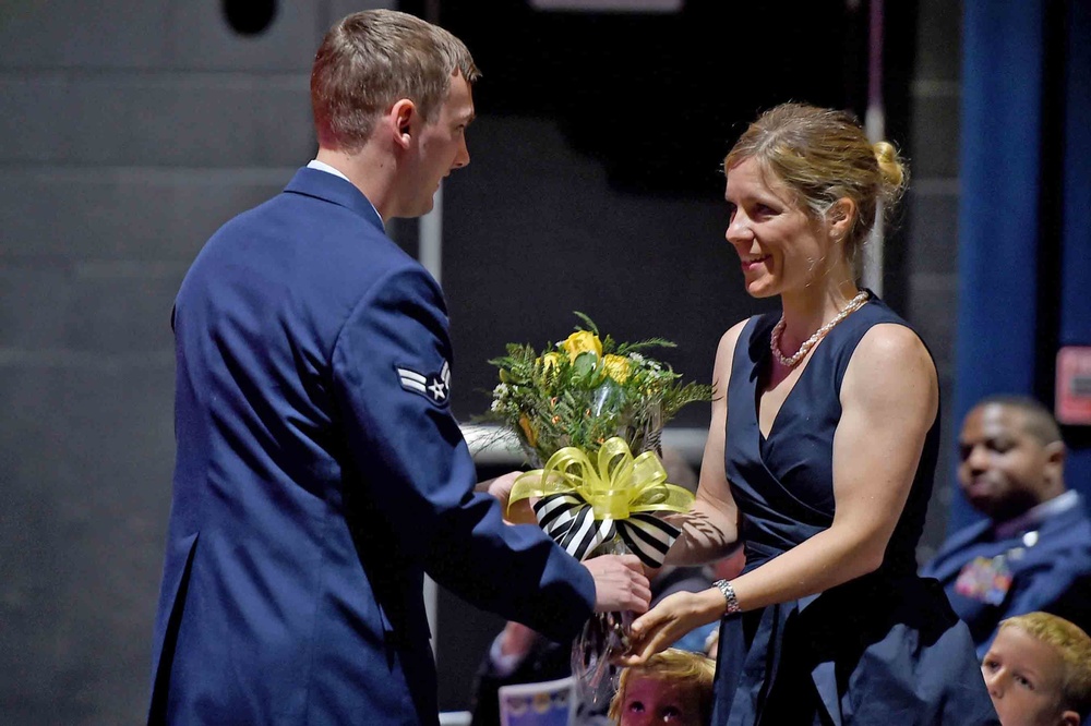19th Airlift Wing welcomes TLR leader as new commander