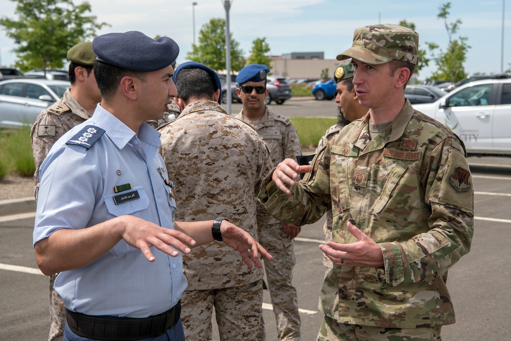 Jordanian &amp; Saudi Arabian Military Members Visit to Colorado National Guard