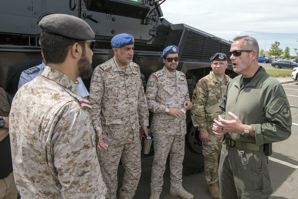 Jordanian &amp; Saudi Arabian Military Members Visit to Colorado National Guard