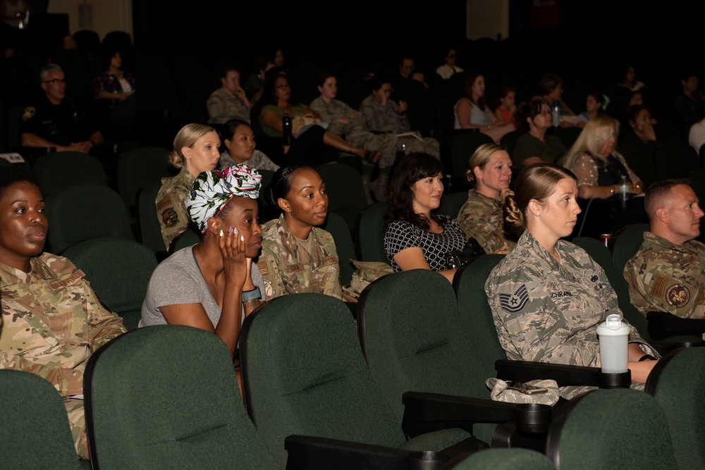 Pioneers of History: ‘Rosie the Riveter’ women share experiences with mobility Airmen