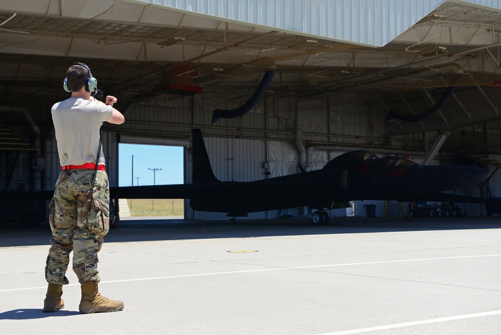 Releasing the Dragon: 9th AMXS maintainers’ U-2 launch operations