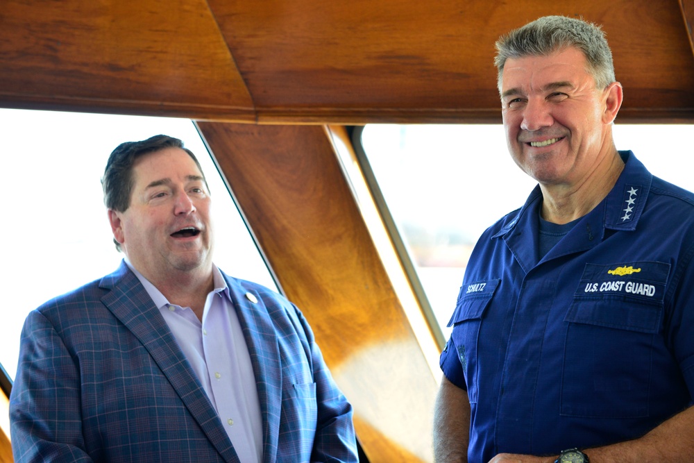 Admiral Karl Schultz, commandant of the Coast Guard, visits Port of New Orleans