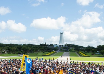 Mad Foxes Volunteer at Peace Memorial Park