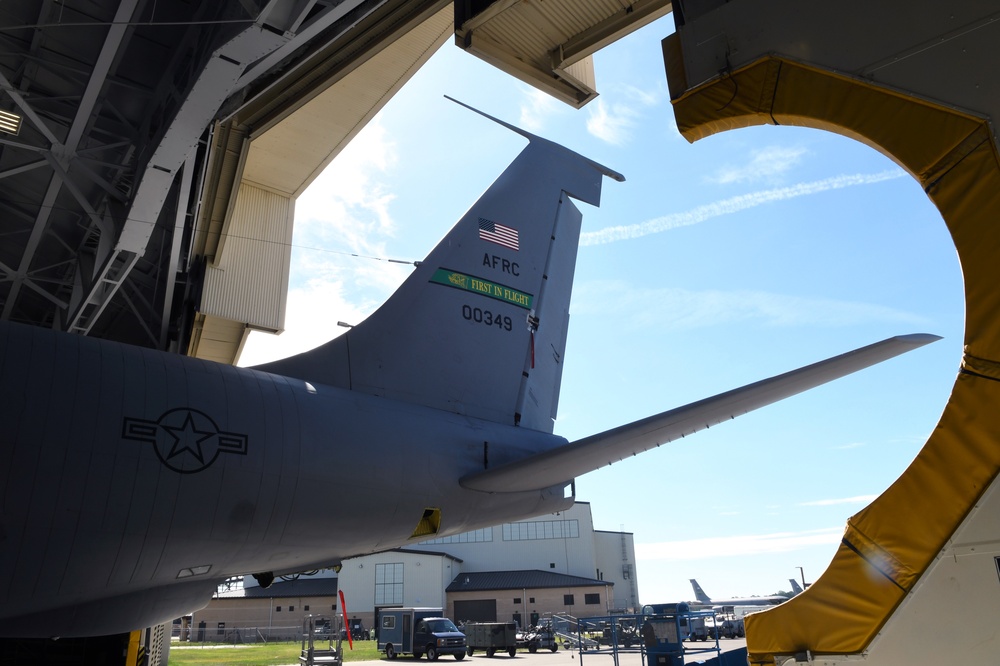 916th ARW Maintenance Team conducts Isochronal Inspection on Aircraft 60-0359