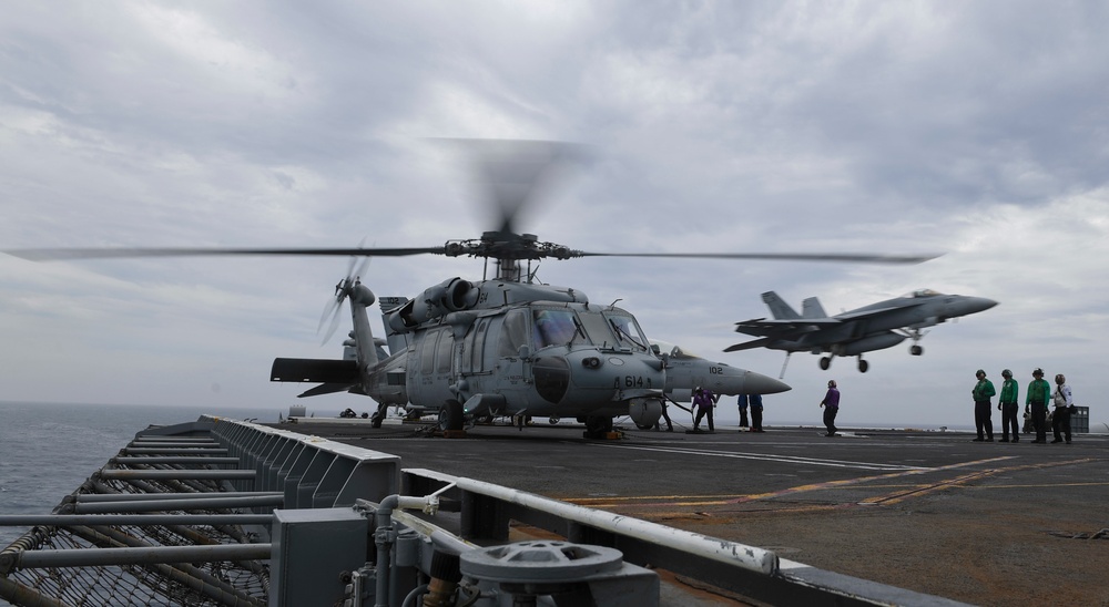 Sailors Conduct Flight Operations
