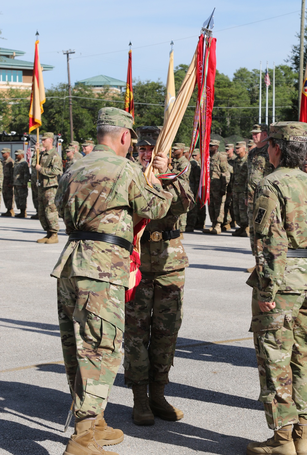 143d Sustainment Command (Expeditionary), holds change of command