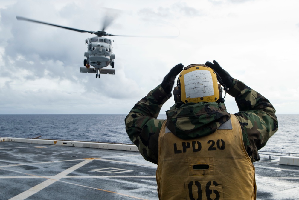 USS Green Bay (LPD 20) JMSDF Tour